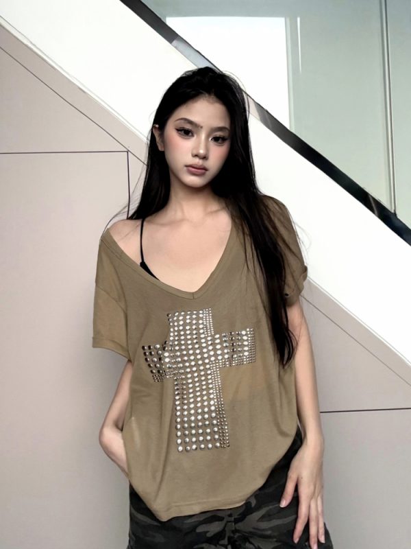 Y2K Cross Copper Foil V-Neck Short Sleeve T-Shirt for Women - Casual Loose Slimming Versatile Trendy Top