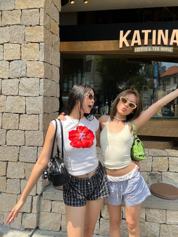 Y2K Floral Short Sleeve Crop Top for Women - American Retro Summer Slim Fit Shoulder-Baring Sweet and Spicy Design