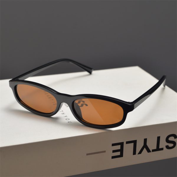 Y2K Futuristic Ultra-Narrow Frame Small Face Sunglasses for Men & Women - Hip-Hop Street Style Small Square Cat-Eye Design