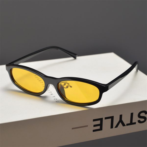 Y2K Futuristic Ultra-Narrow Frame Small Face Sunglasses for Men & Women - Hip-Hop Street Style Small Square Cat-Eye Design