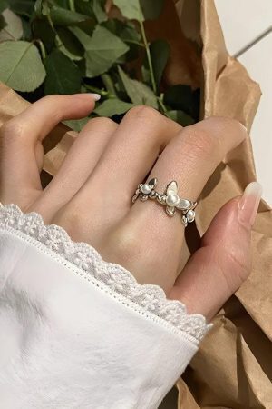 Beaded Floral Ring