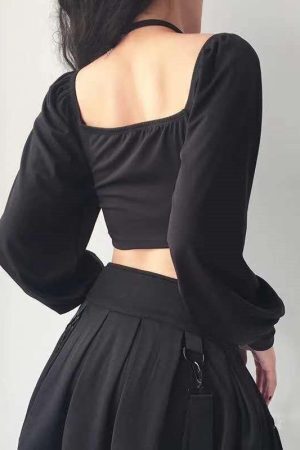 Chain Detailed Square Neck Crop Top
