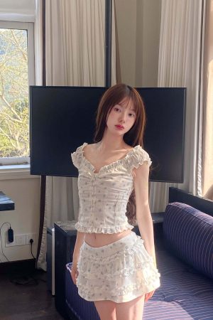 DreamyNerd Floral Ruffle Corset Top and Skirt Set