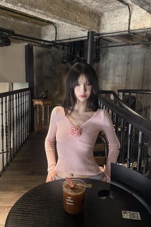 DreamyNerd Rosebud Knit Ribbed Top