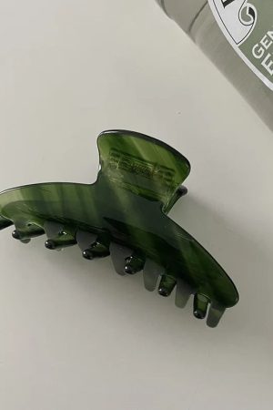 Forest Hair Claws