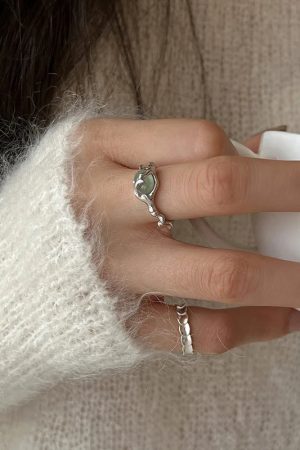Gemstone Liquid Ring
