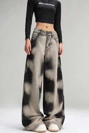 Grunge Sprayed Jeans