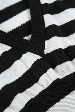 Grunge Striped Hooded Crop Top