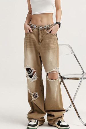 Light Wash Low Rise Ripped Jeans
