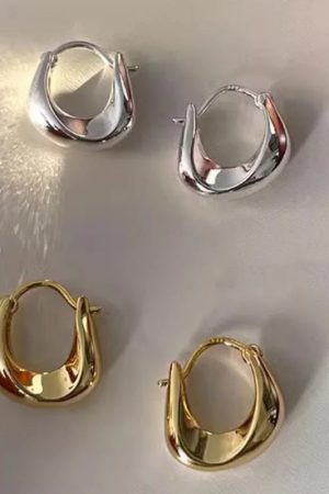 Minimal Hoop Earrings