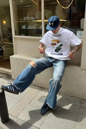Modern Sofas Tee