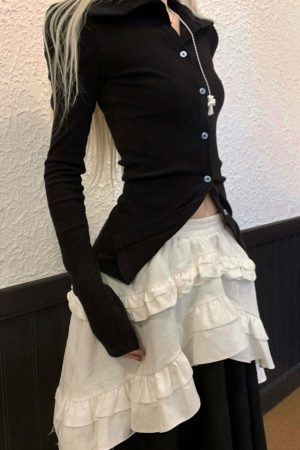 Rase le Sol Fitted Black Knit Cardigan