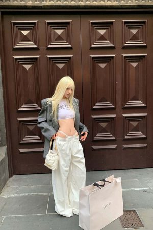 Rase le sol Gothic Print Cropped White Tee