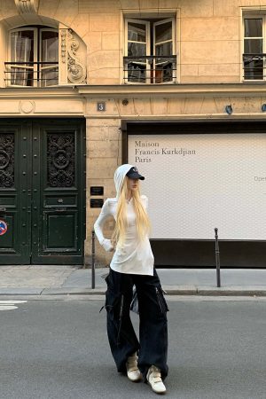 Rase le sol Printed Fitted Hoodie with Slit Hem