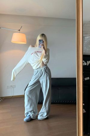 Rase le sol Ruffled Waist Wide-Leg Sweatpants in Heather Grey