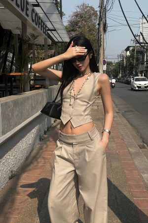 ROVENTE Asymmetric Waist Wide-Leg Trousers