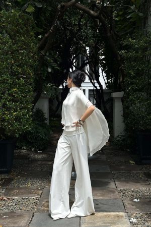 ROVENTE High-Waisted Wide-Leg Pants