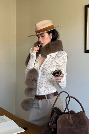ROVENTE Lace Sheer Shirt with Collar and Long Sleeves