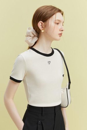 Soft Girl Minimal Heart Tee