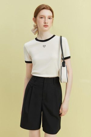 Soft Girl Minimal Heart Tee