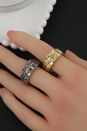Venus Ring