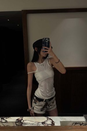 WARDEN EDGE Cutout Layered Tank Top with Asymmetric Hem