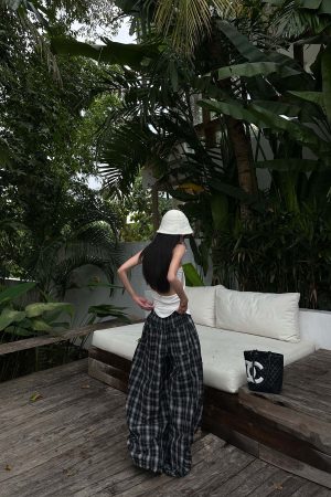 WARDEN EDGE Distorted Plaid Wide-Leg Trousers