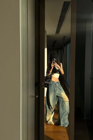 WARDEN EDGE Distressed Wide-Leg Denim Pants