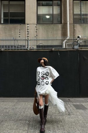 WARDEN EDGE Graphic Oversized Tee