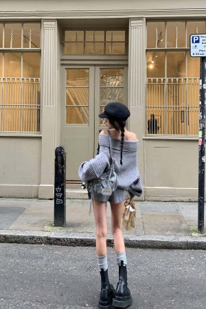 WARDEN EDGE Off-Shoulder Knit Sweater and Shorts Set