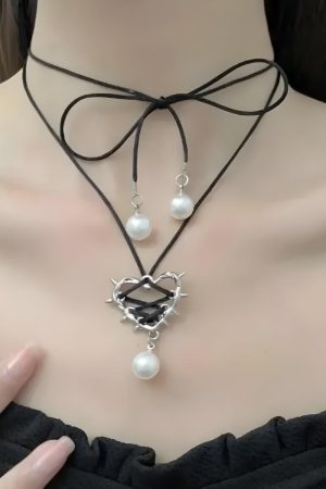 Y2K Coquette Barbed Heart Bow Tie Necklace