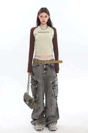 Y2K Distressed Big Pockets Cargo Jeans